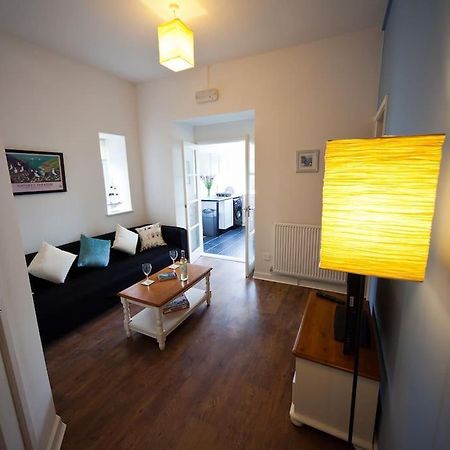 Pembrokeshire Apartment Goodwick Dış mekan fotoğraf